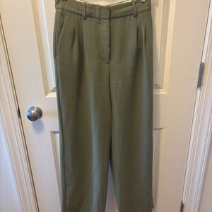 Artizia Effortless Pant Crepette Wilfred in size 6 dark olive